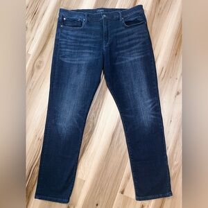 listing-status-banner